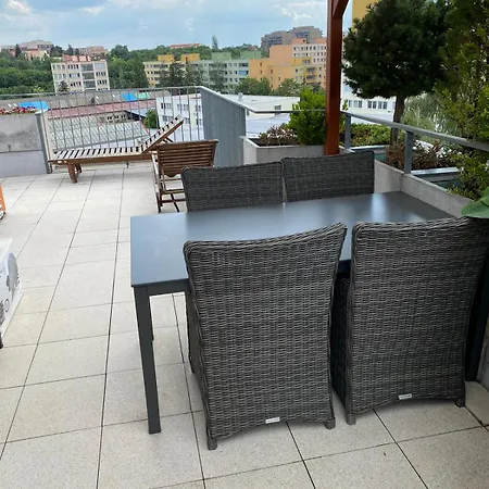 Rooftop With Pergola And Parking Daire *