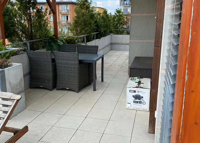 Rooftop With Pergola And Parking Daire *